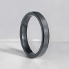Bague ceramique noire matte brossee anneau personnalisable homme femme