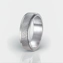 Customizable anti-stress rotating sandblasted steel ring