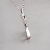 Pendentif barre torsadée tungstène personnalisable