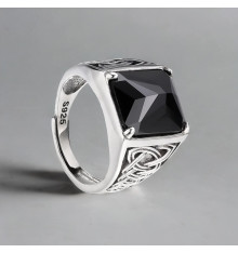 Anello celtico aperto in argento con zircone nero