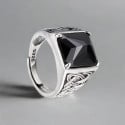 Anello celtico aperto in argento con zircone nero