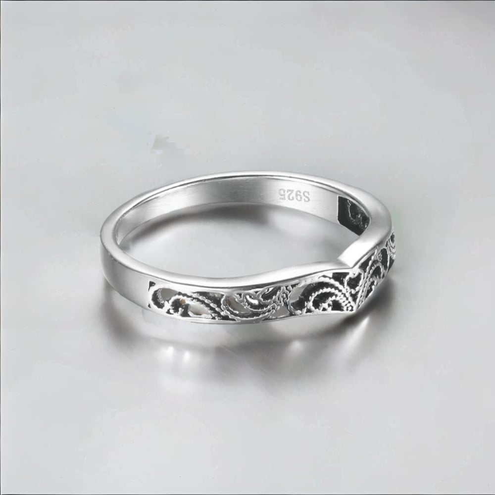 Sterling Silver Celtic Knot Pattern Ring