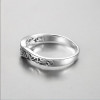 Anello in argento con anello celtico cesellato