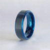 Bague personnalisee tungstene homme finition brosse noir bleu