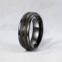 Bague Tungstène Noire Brossée avec Bois de Chêne Personnalisable
