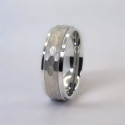 Anello in tungsteno sfaccettato e spazzolato personalizzabile