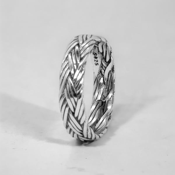 Anello in argento 925 a maglia intrecciata finitura ossidata
