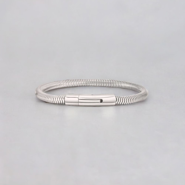 Herenarmband met flexibele cilindrische stalen ketting