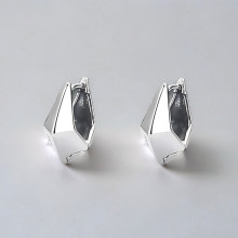 Orecchini a cerchio quadrati in argento 925 – Design geometrico ed elegante