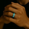 Bague homme tungstene anneau ruban turquoise a graver