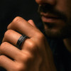 Bague Tungstène Noir Brossé martelé serti Marbre