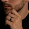 Bague personnalisee tungstene noir rainure alliance homme femme