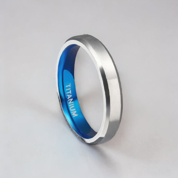 Bague homme titane bande brosse bleue personnalisee