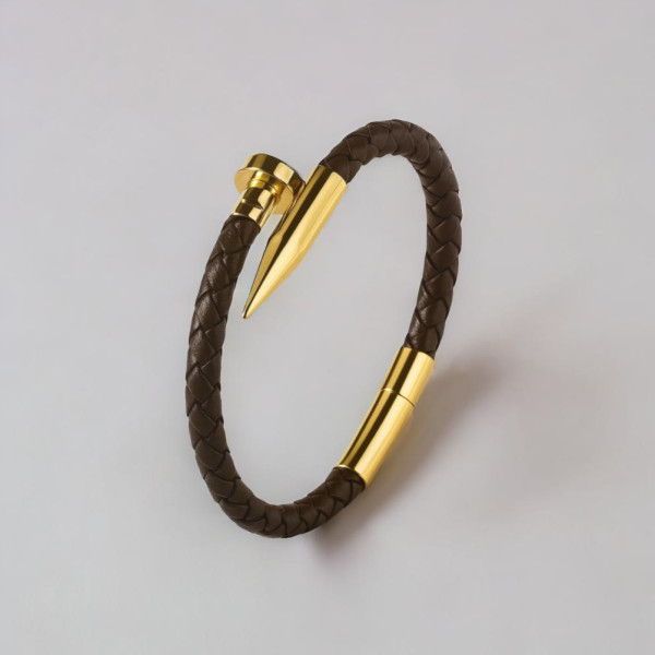 Pulsera de Cuero Trenzado para Hombre con Diseño de Clavo y Cierre de Acero