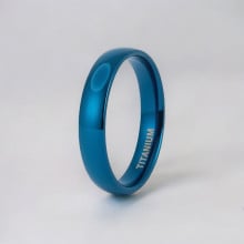 Personalisierter Allianzring aus blauem Titan