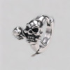 Boucles d'oreilles homme creoles anneau acier crane tete de mort