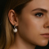 Boucles d'oreilles creoles boule ceramique noire finition polie - paire