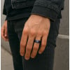 Anello in tungsteno personalizzato da uomo, alleanza blu sfaccettata