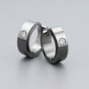 Boucles d'oreilles Homme acier plaque bleu zirconium - paire