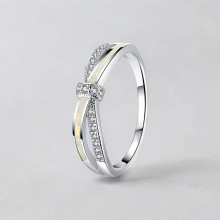Unendlichkeitsring aus rhodiniertem 925er Silber – Mit blauer Opal und funkelndem Zirkonia