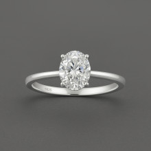 Anello solitario personalizzabile in argento 925 – Zircone ovale brillante
