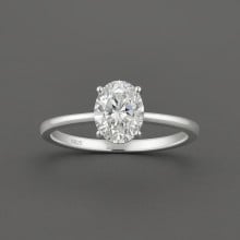 Personaliseerbare solitairering van 925 zilver – Fonkelende ovale zirkonia