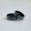 Anillo de alianza de tungsteno con ópalo multicolor personalizado para hombres y mujeres