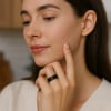 Bague ceramique noire matte brossee anneau personnalisable homme femme