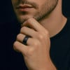 Bague homme anneau carbure tungstene noir bleu personnalisable
