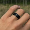 Bague personnalisee alliance tungstene noir mat brosse