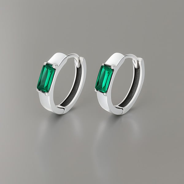 Orecchini a cerchio in argento con zirconio verde per uomo e donna