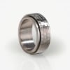 Bague homme anneau tournant acier martelee personnalisable