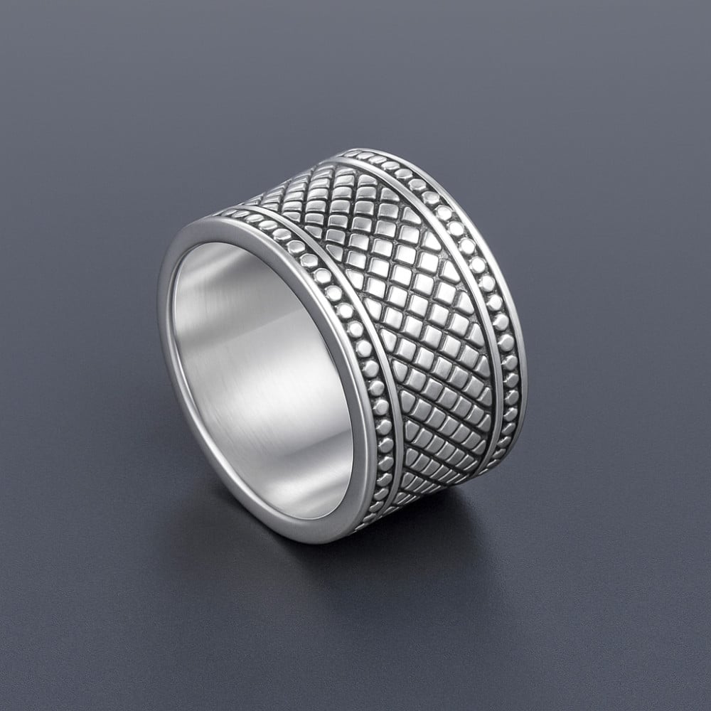 Men's steel ring with Celtic motif