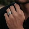 Anillo de acero para hombre con motivo celta