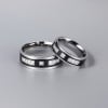 Bague Titane Alliance Élégante Zircons Personnalisable