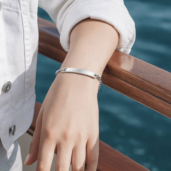 Bracciale da donna personalizzato - medaglione in acciaio con incisione gratuita - 2526