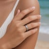 Bague mariage personnalisee alliance dome tungstene fibre blanche