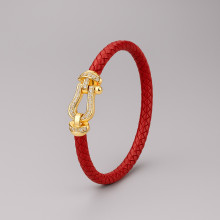 bracciale in pelle con chiusura a grillo marino in acciaio