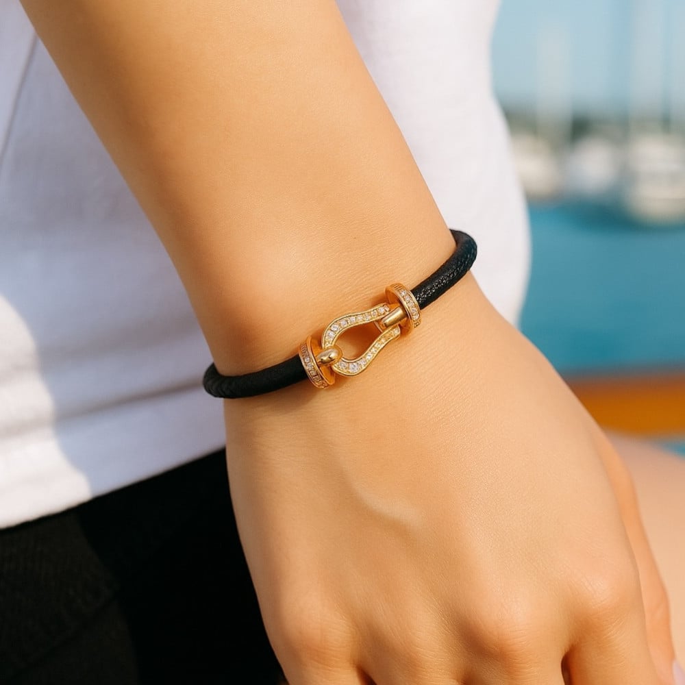 BRACELET HOMME EN CUIR CAMEL AVEC FERMOIR MANILLE DORÉ main image 0