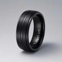 Men’s black brushed titanium ring with central line – Free personalized engraving