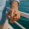 Bague homme acier chevaliere fibre de carbone noir