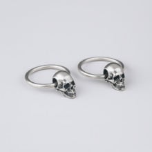 Boucles d'oreilles homme creoles tete de mort argent