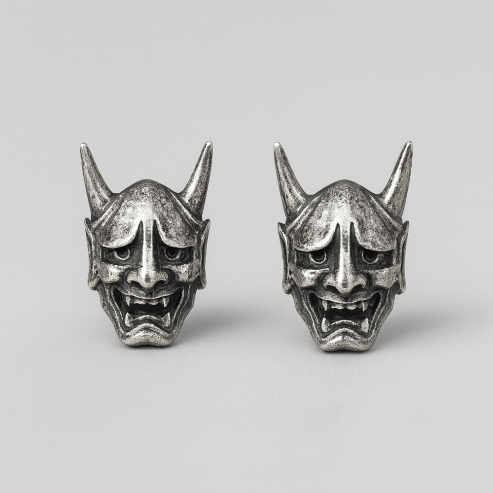 Boucles d'oreilles argent clous masque de démon Hannya