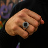 Bague homme acier plaque or resine noir motif grecque
