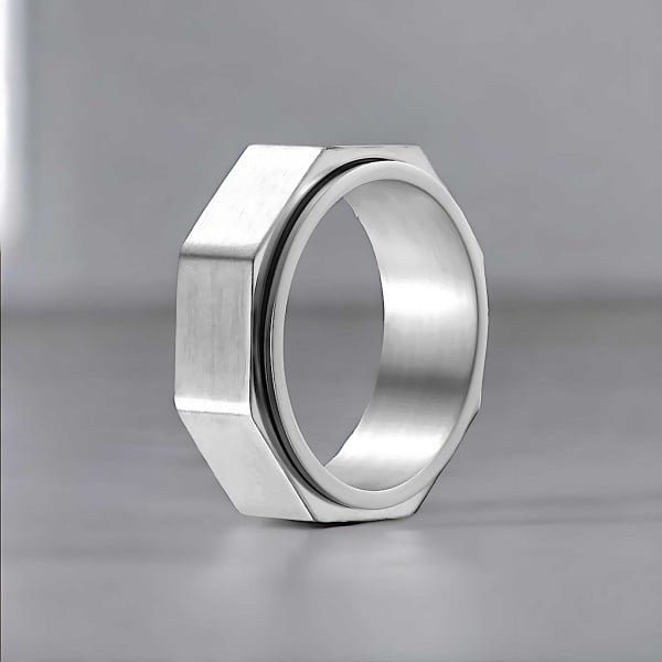 Anti-stress ring rotating nut