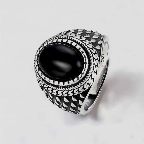 Bague Iron man phosphorescente acier (US 10 = 62 FR