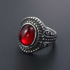 Anello cavalleresco da uomo in acciaio con onice ovale