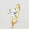 Bague solitaire en argent 925 – Zircon rectangulaire et gravure personnalisée (Dupliqué)
