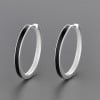 Boucles d'oreille argent creoles résine noire