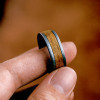 Bague homme Tungstène avec Ruban Bois chêne
